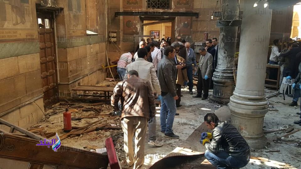 آثار التفجير من داخل الكنيسة