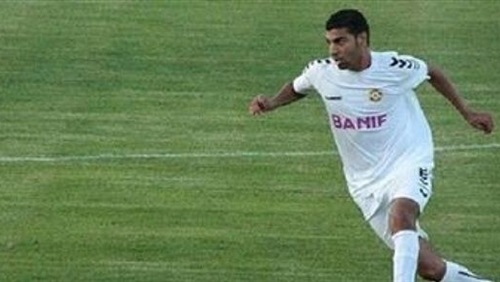 علي فتحي الظهير الأيسر لفريق الكرة الأول بنادي الزمالك