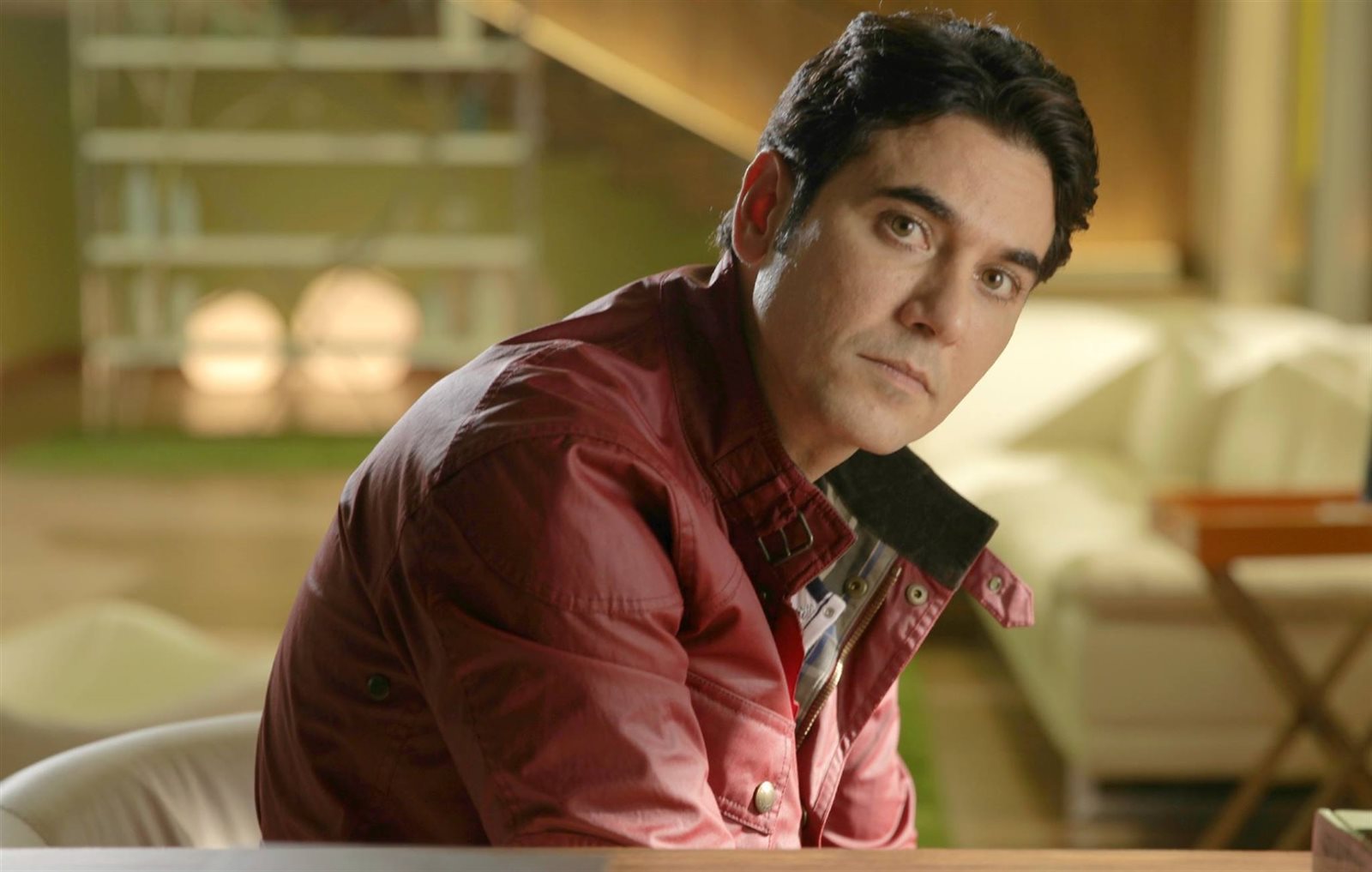الفنان احمد عز 