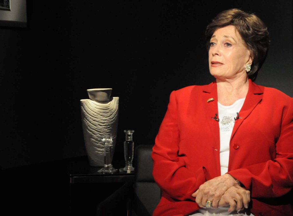 جيهان السادات 