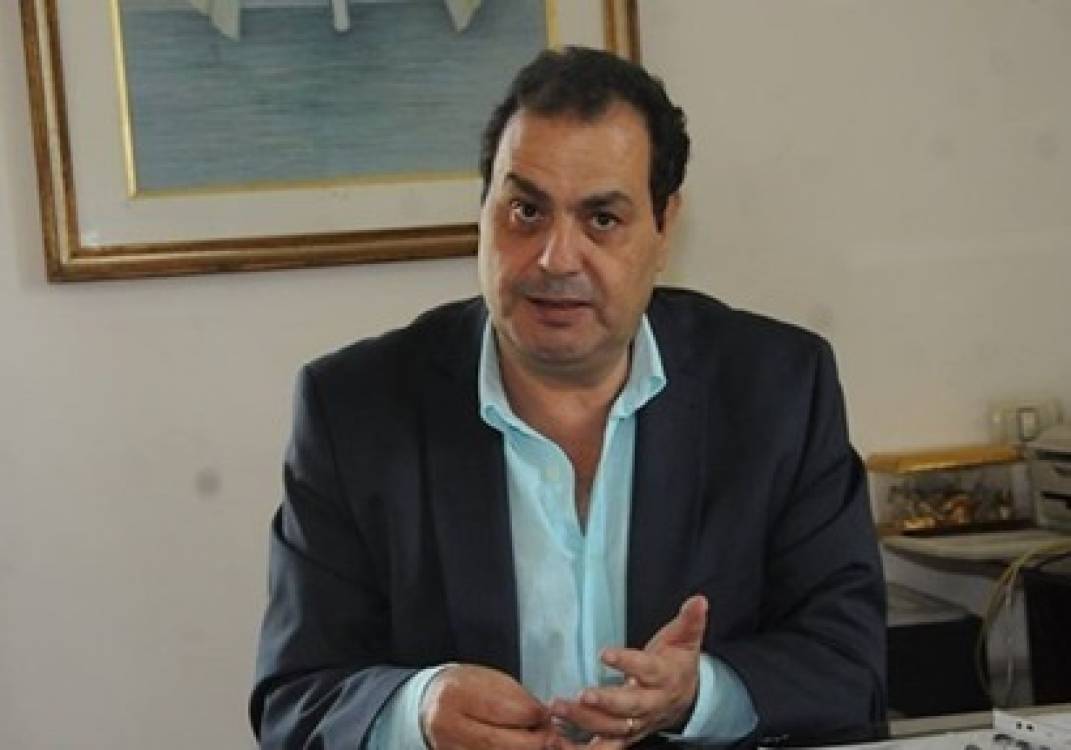مدير المركز القومي للترجمة الدكتور أنور مغيث