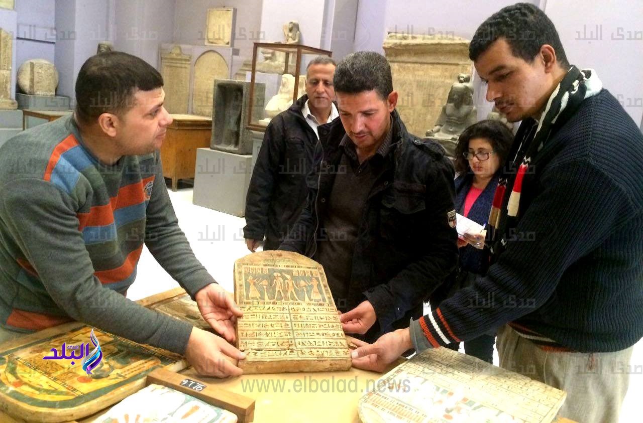 اللوحات الجنائزية 