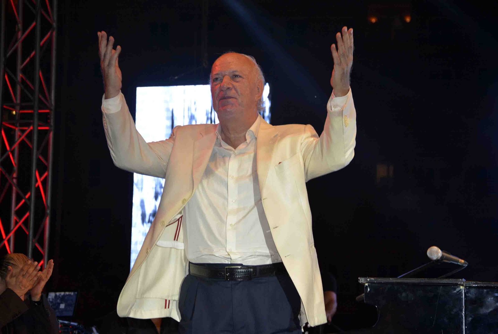 الموسيقار عمر خيرت 