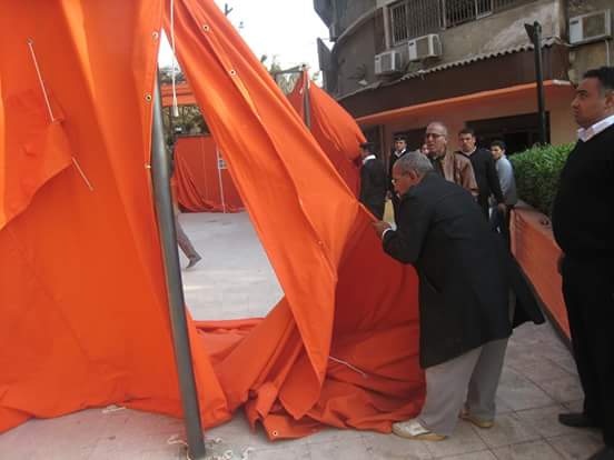 محافظ القاهرة ترفع إشغالات المقاهي المخالفة بزهراء المعادى