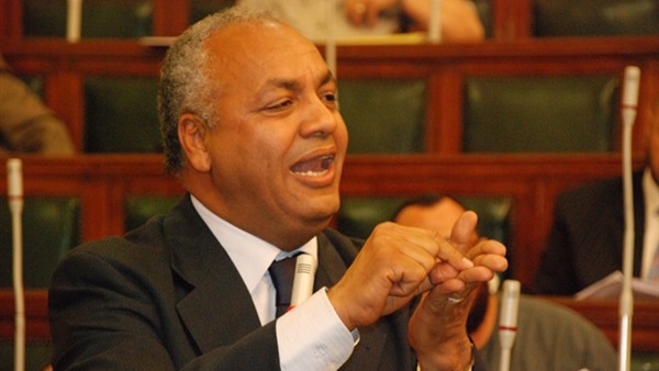 النائب مصطفى بكرى