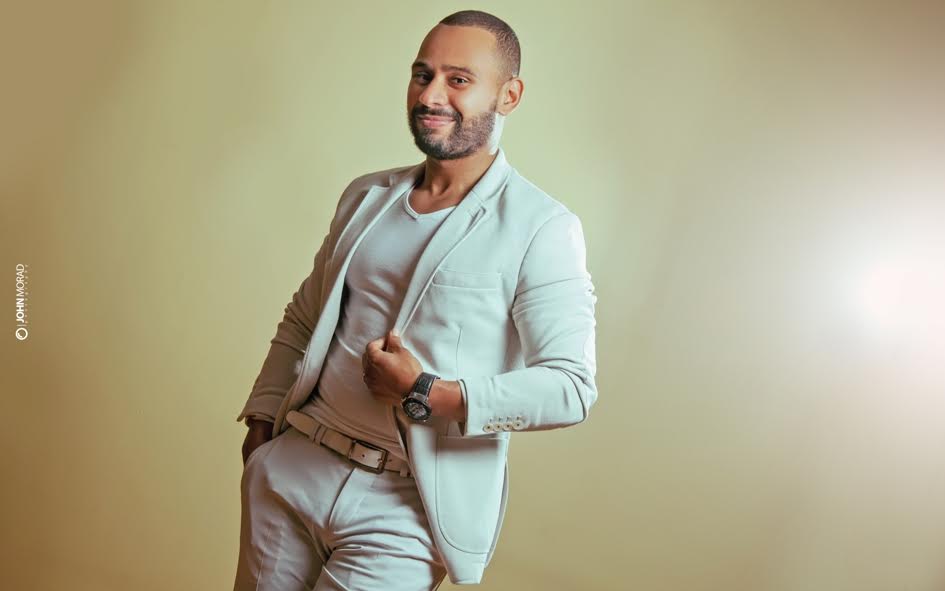 المطرب المغربي محمد الريفي