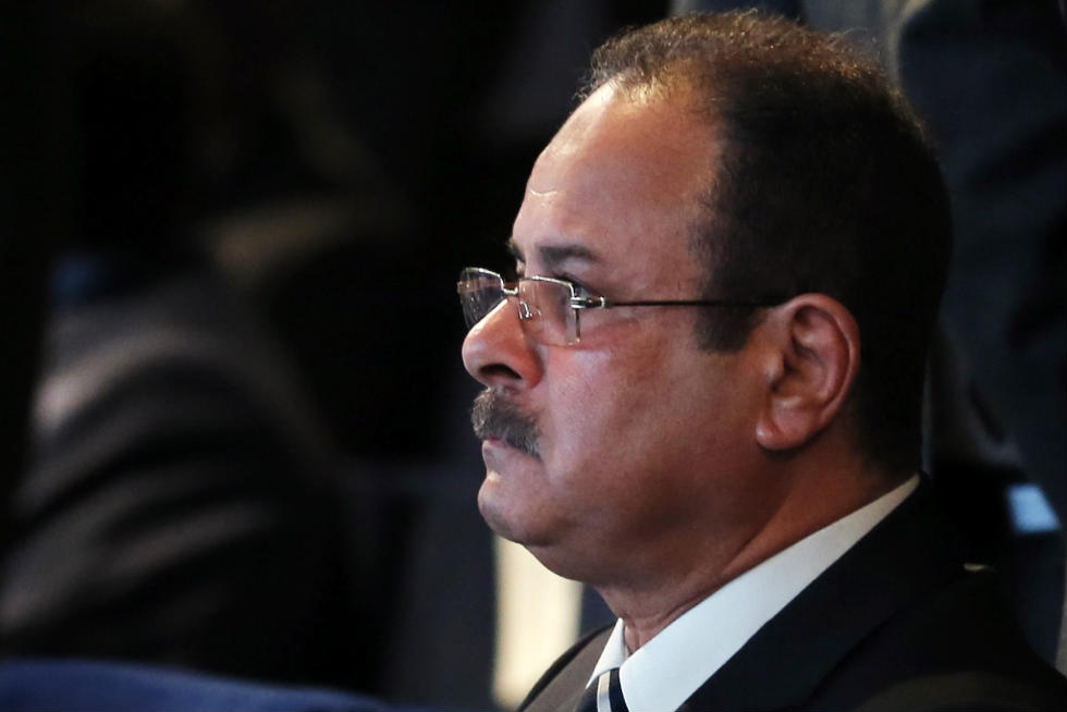اللواء مجدى عبد الغفار وزير الداخلية اللواء مجدى عبد الغفار وزير الداخلية