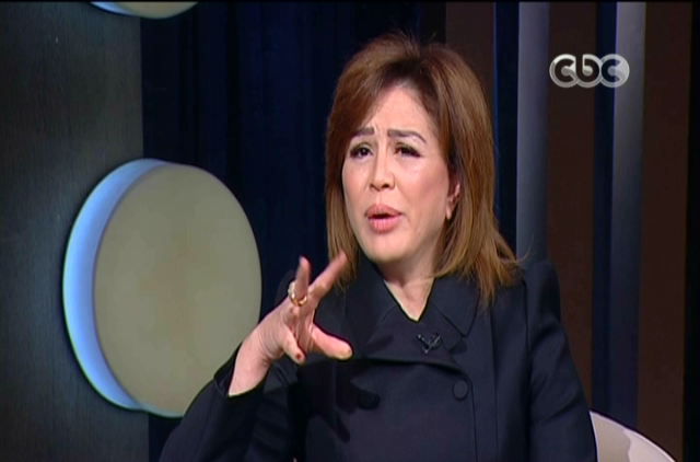الفنانة إلهام شاهين الفنانة إلهام شاهين
