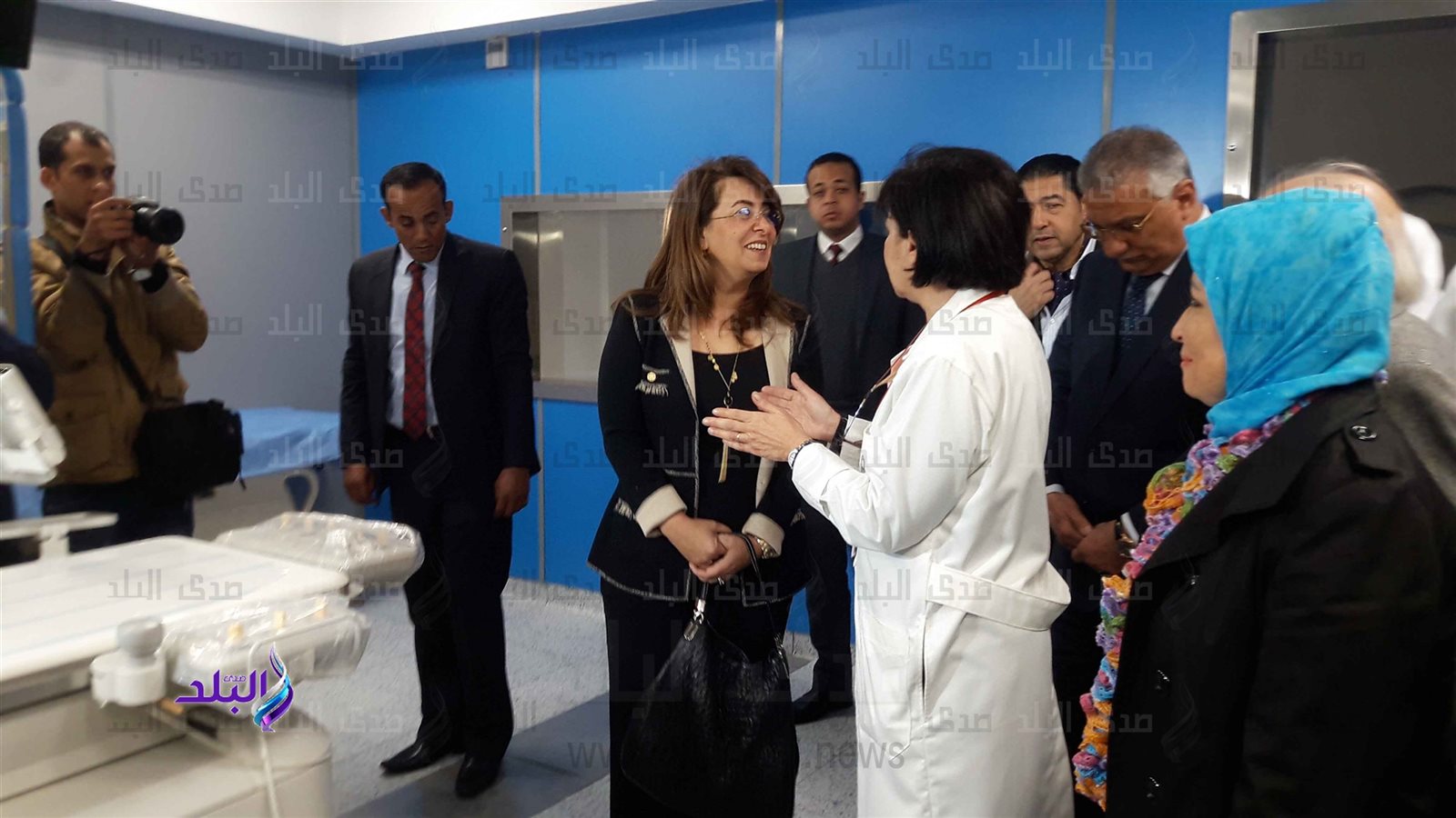 غادة والى