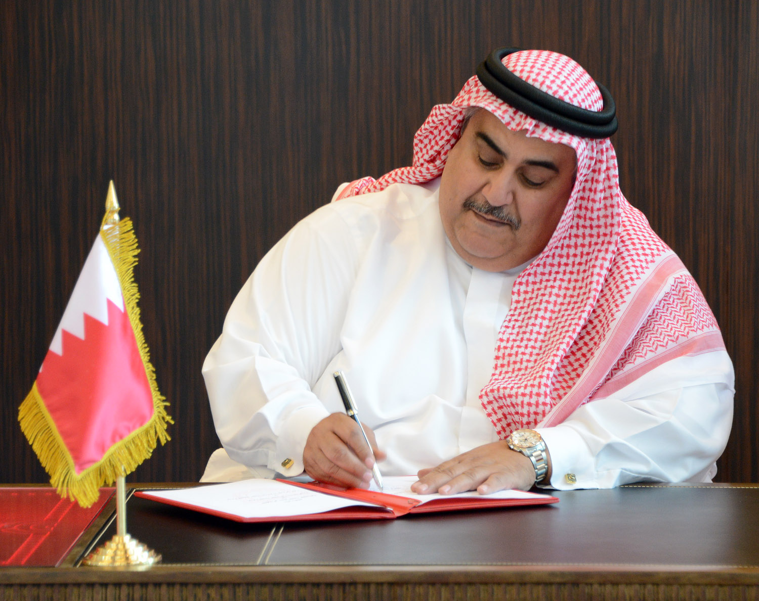 وزير الخارجية البحريني الشيخ خالد بن أحمد بن محمد وزير الخارجية البحريني الشيخ خالد بن أحمد بن محمد