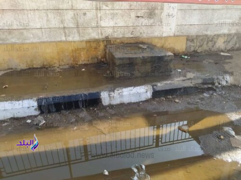 غرق ميدان المحطة بطهطا