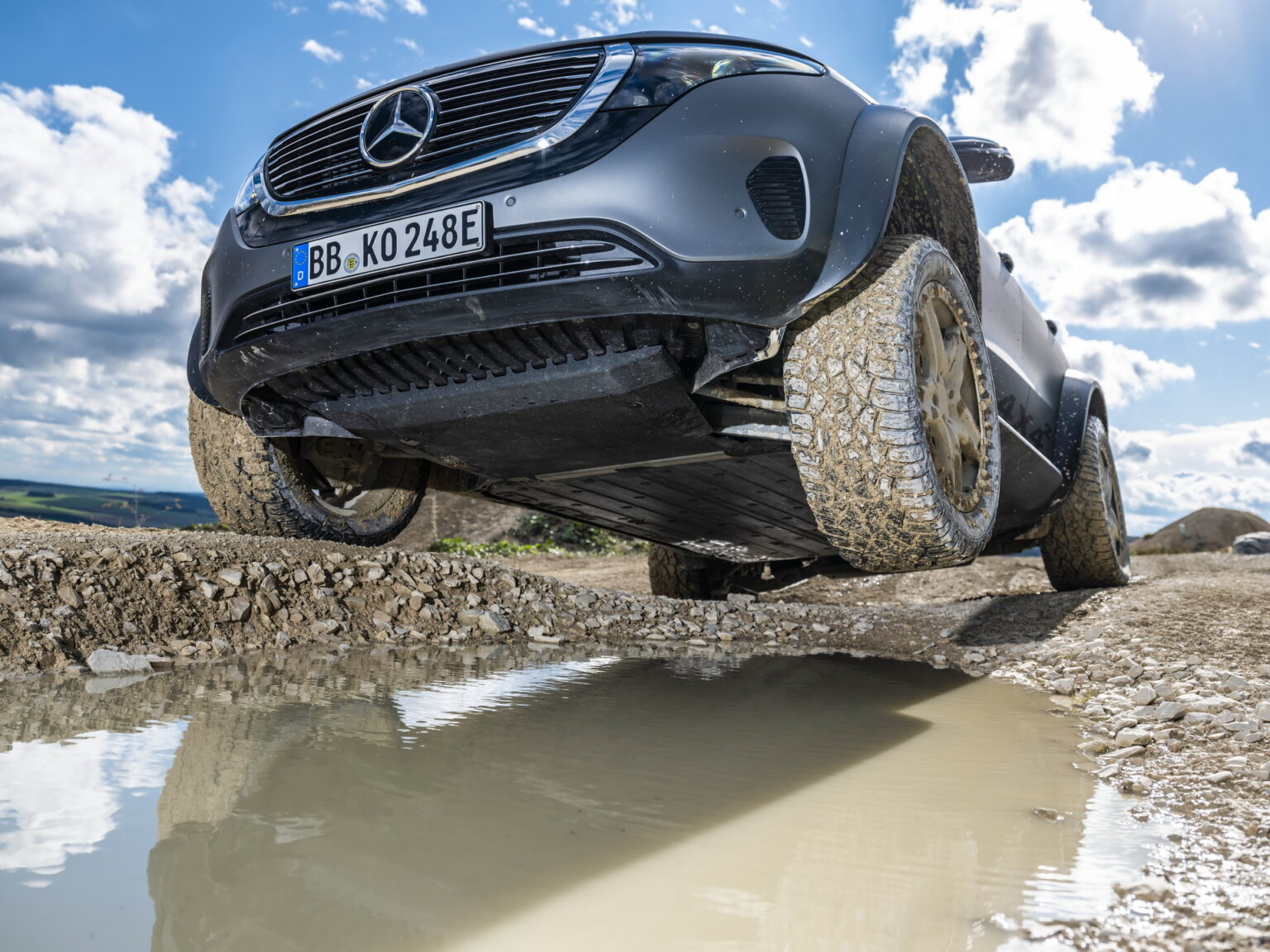 مرسيدس 4×4² Mercedes EQC
