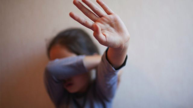 الاعتداء على طفلة