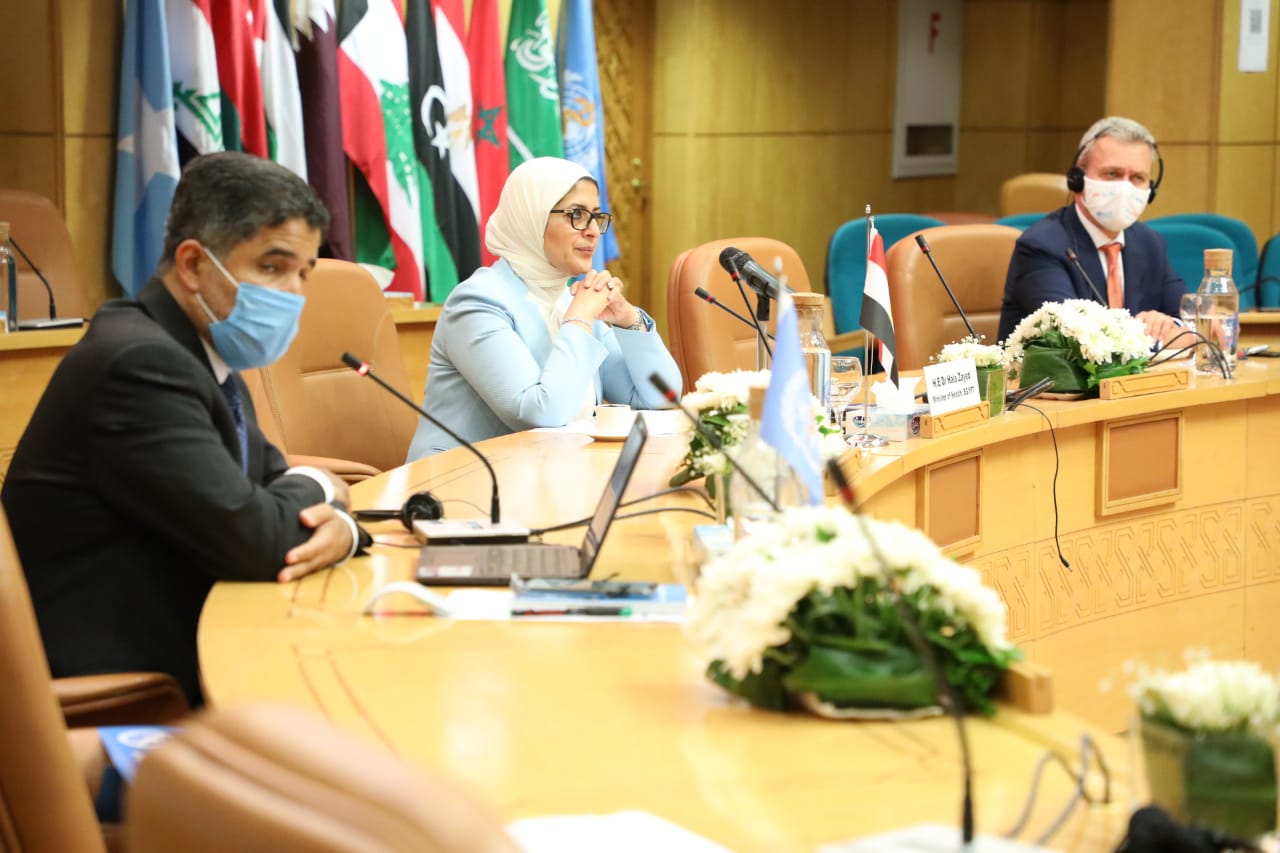 وزيرة الصحة 