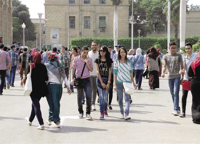 الجامعات