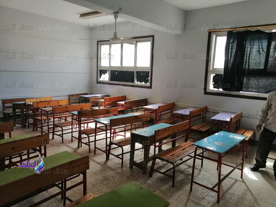 استعدادات مكثفة بمدارس كفر الشيخ 