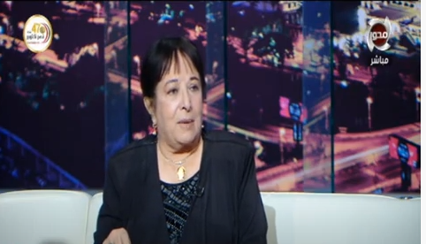 الفنانة سميرة عبد العزيز