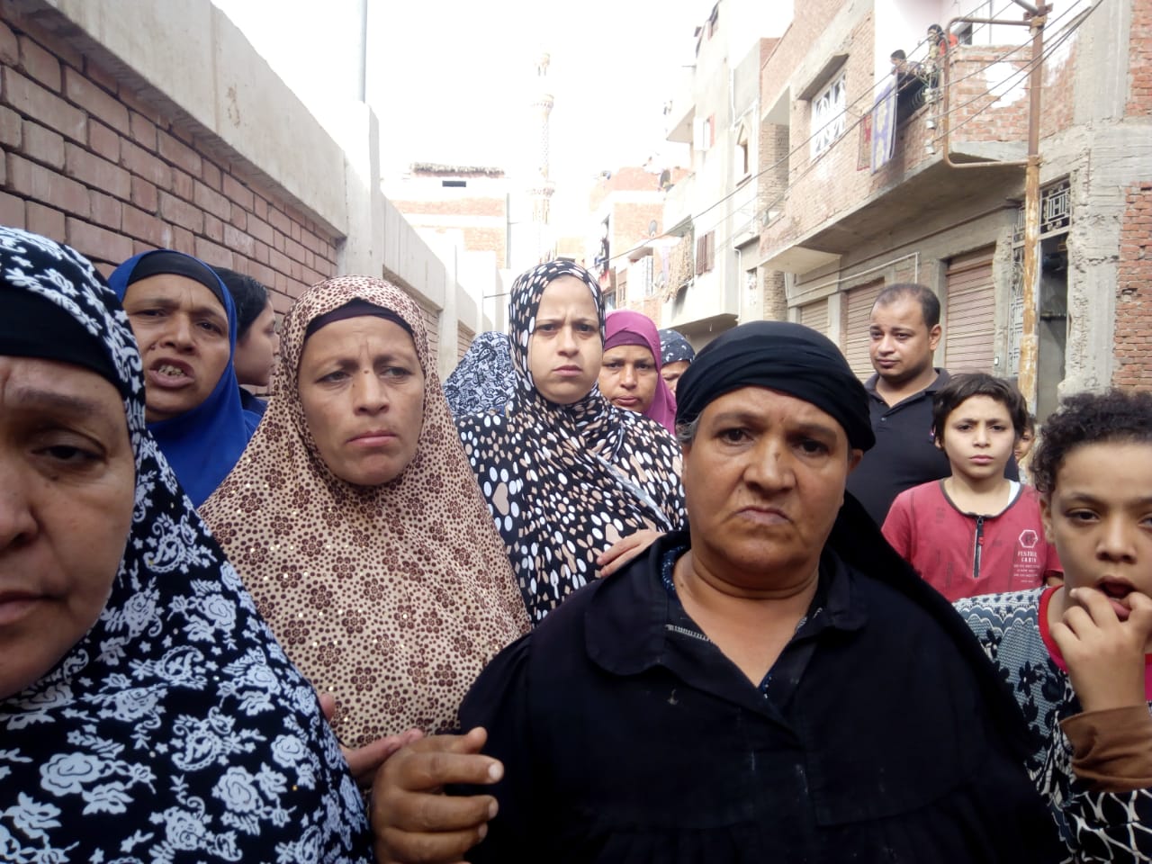 أهالي مشتول السوق يستغيثون بعد غلق 7 مخابز