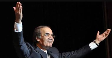 الفنان الراحل محمود ياسين