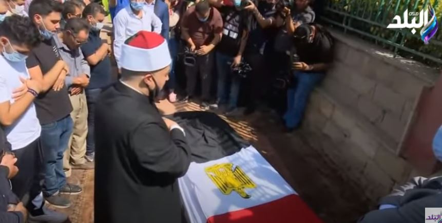  صلاة جنازة الفنان الكبير محمود ياسين
