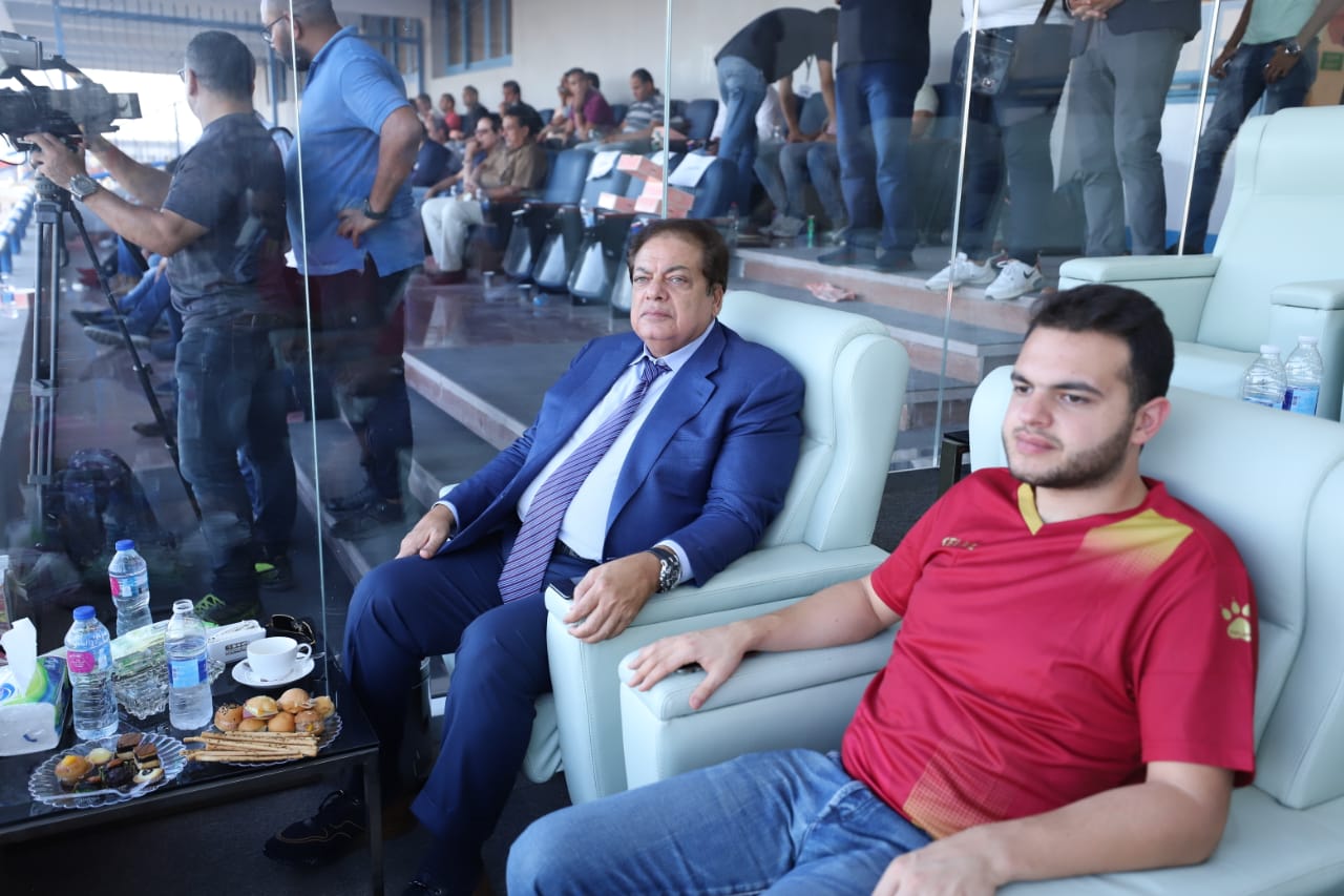طارق ابو العينين 