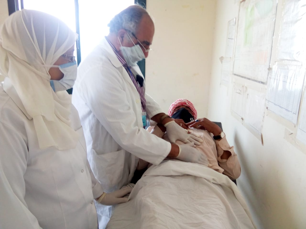 فحص 876 مريضا فى قافلة طبية بقرية ابو المعاطي الباز 