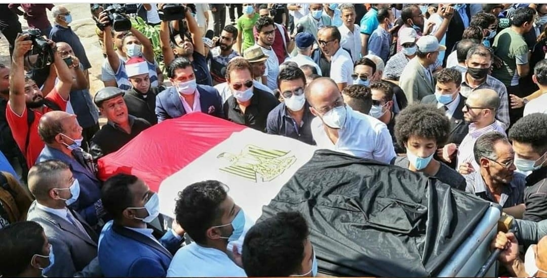 جثمان الراحل محمود ياسين