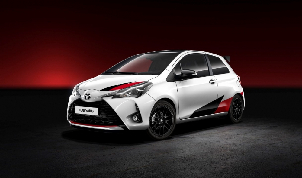 تويوتا yaris هاتشباك تويوتا yaris هاتشباك
