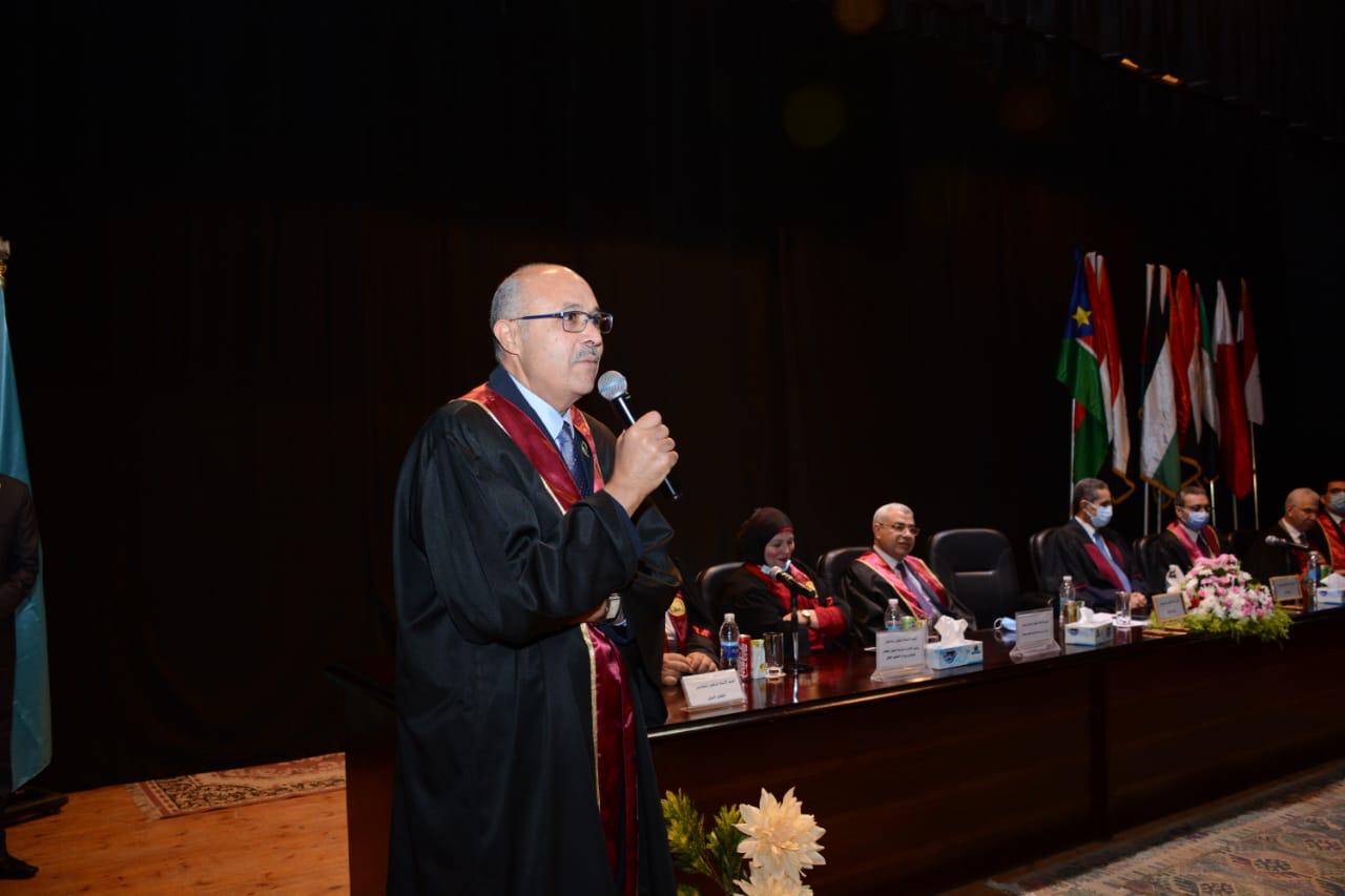 جامعة طنطا 