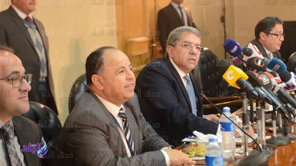عمرو الجارحى وزير المالية