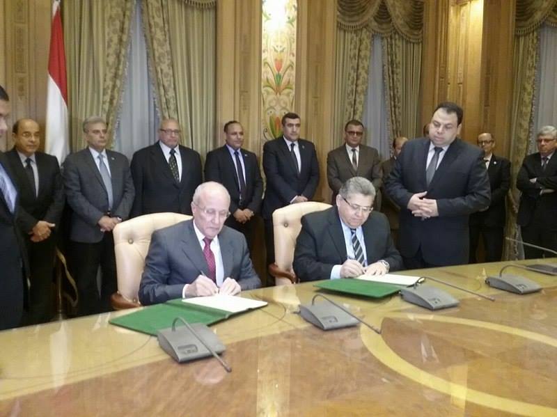 الدكتور محمد سعيد العصار وزير الدوله للإنتاج الحربي