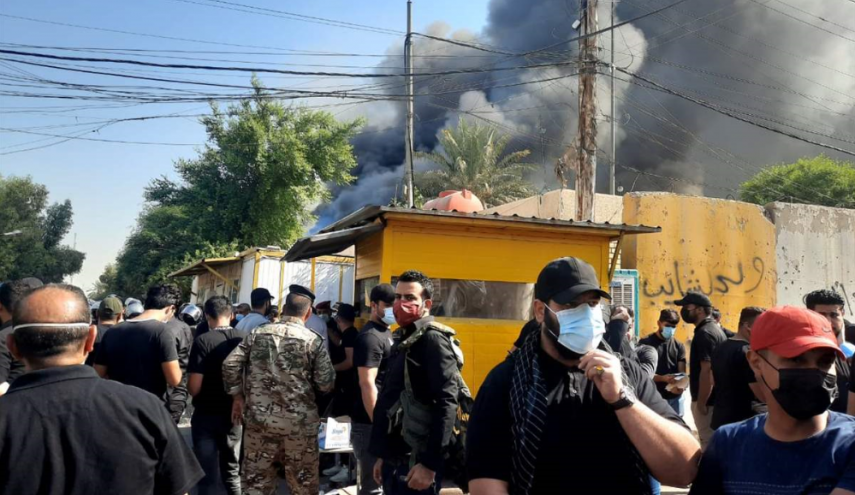 حرق مقر الحزب الديمقراطي الكردستاني في بغداد