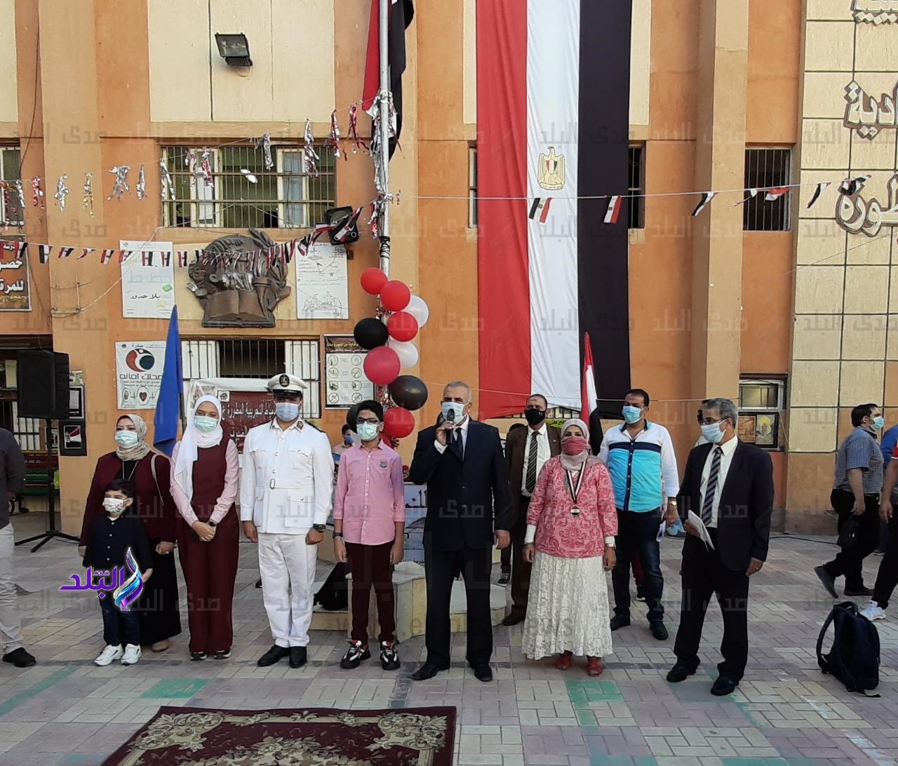 تكريم ابناء الشهداء من طلاب دمياط