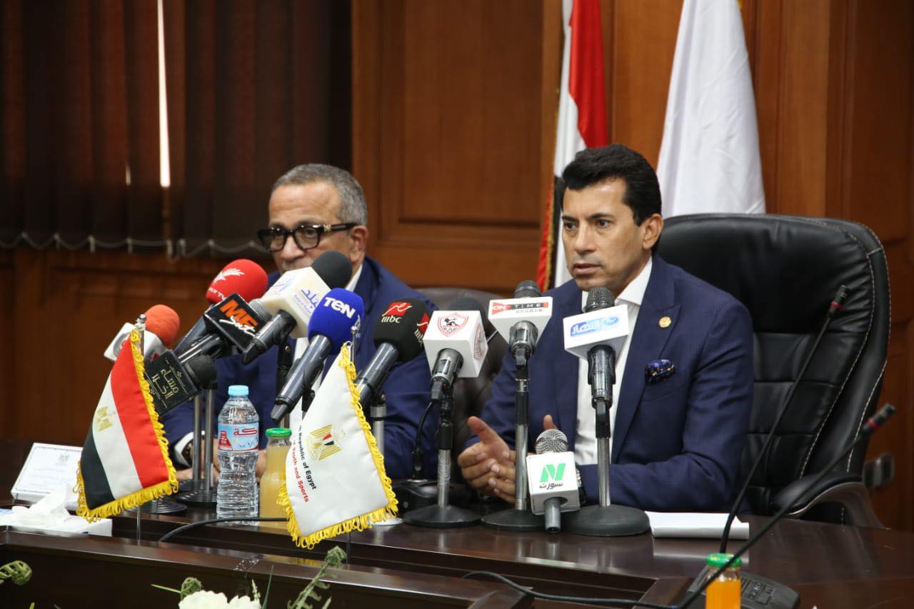 وزير الرياضة 
