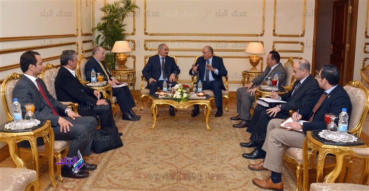 جانب من الاجتماعات 