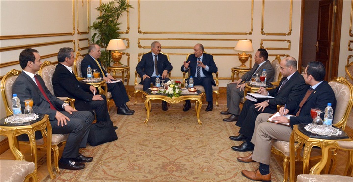 إحدى الاجتماعات 