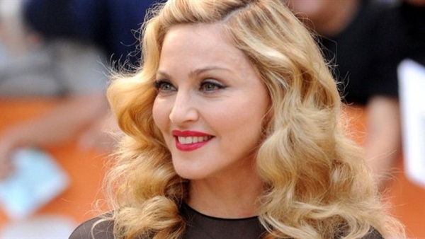  نجمة البوب ​​الأمريكية مادونا 