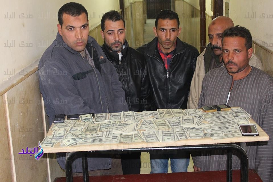 عصابة تزوير العملات الأجنبية بالغربية عصابة تزوير العملات الأجنبية بالغربية