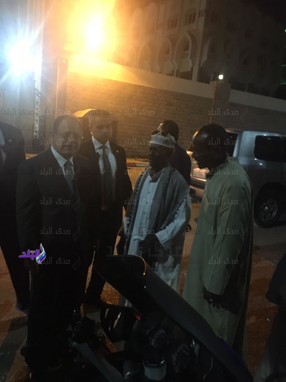 وزير الداخلية يلتقى اهالى اسوان