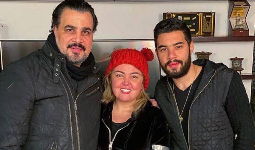 مها احمد و مجدي كامل وابنهما عادل