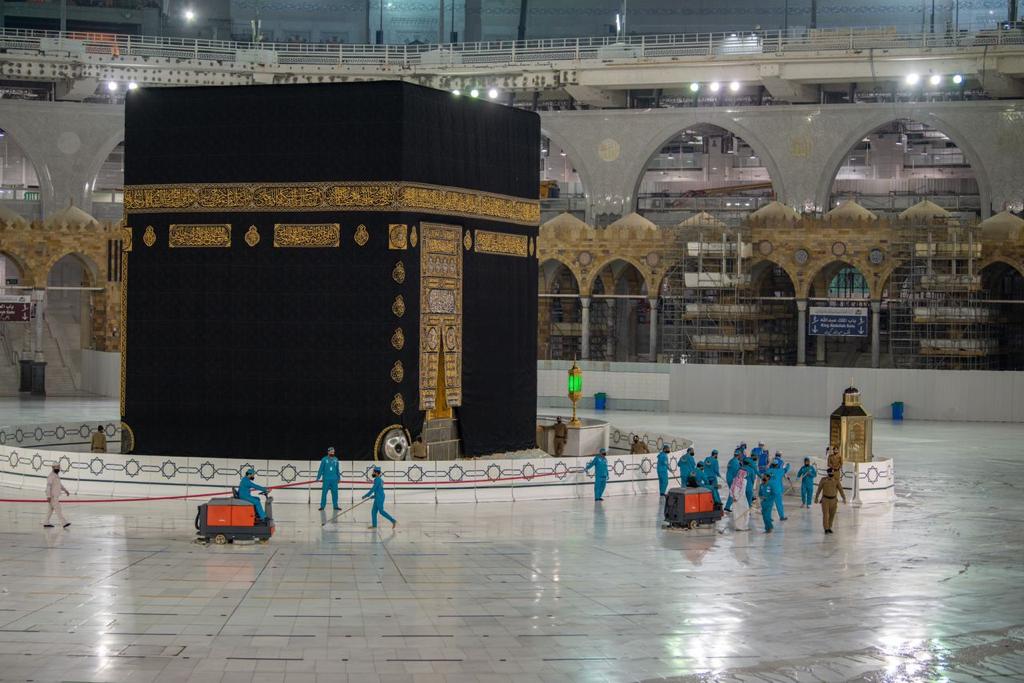 أدعية تقال أمام الكعبة وماذا يقال أثناء الطواف