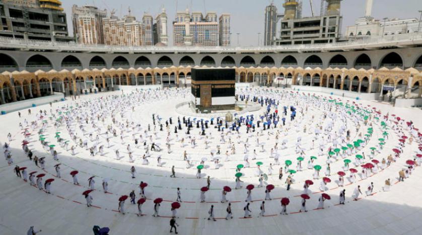 الصحة العالمية تعلق على استئناف السعودية أداء العمرة