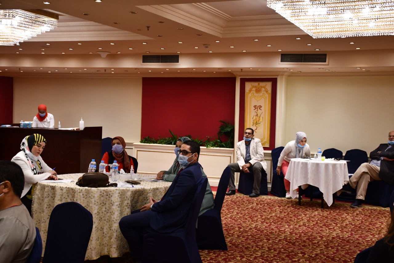 وزير القوى العاملة محمد سعفان