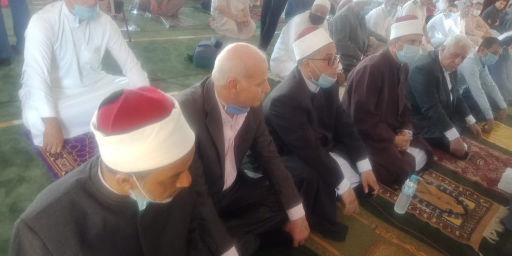 نائب محافظ دمياط أثناء افتتاح المساجد الجديدة يشيد بالأوقاف