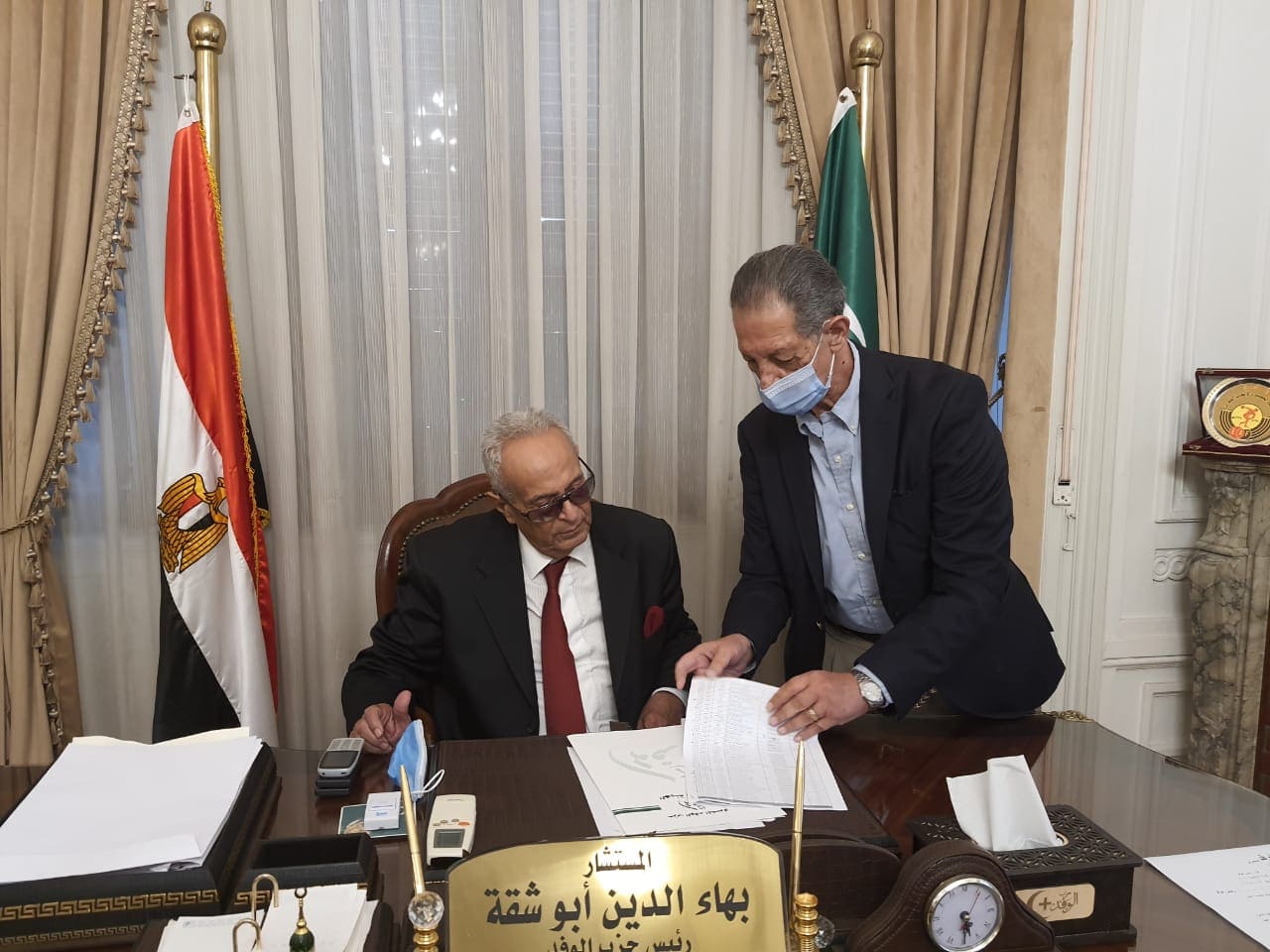 رئيس الوفد يترأس غرفة عمليات متابعة انتخابات مجلس النواب رئيس الوفد يترأس غرفة عمليات متابعة انتخابات مجلس النواب