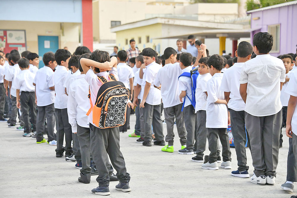 طابور الصباح في المدارس