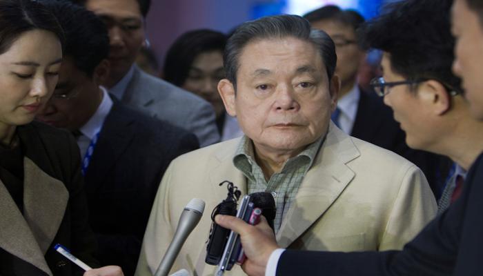 شركة سامسونج تعلن وفاة رئيسها عن عمر 78 عاما