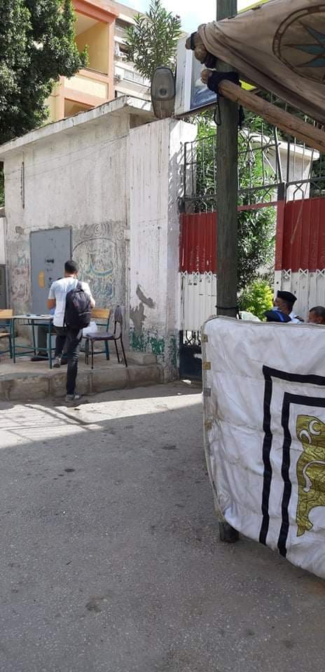 مدرسة بدر الاعدادية بالدقي