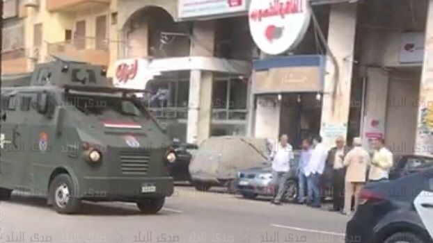 وحدات شرطية تجوب شوارع العجوزة