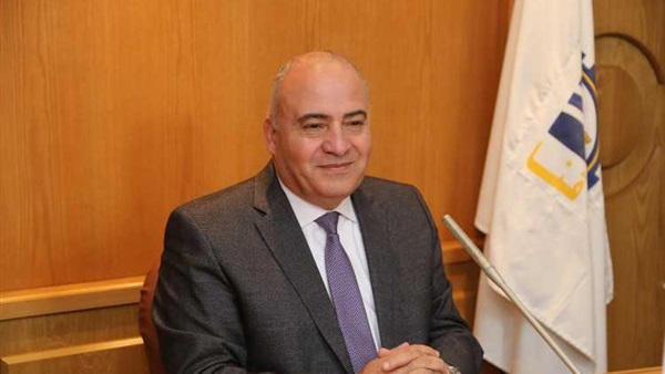 أشرف الداودى، محافظ قنا